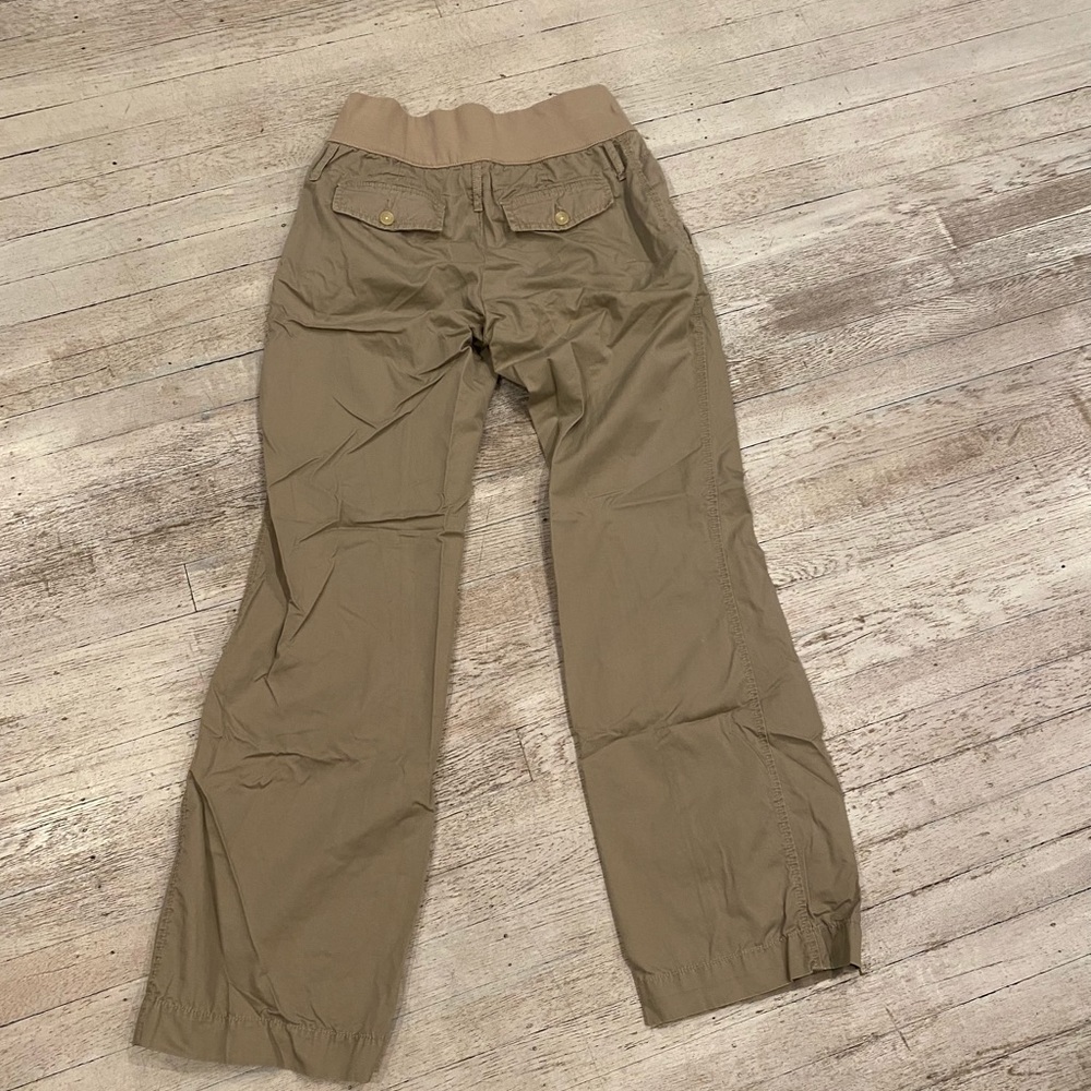 Gap maternity  khaki pants excellent for work or leisure size 4 Nwot